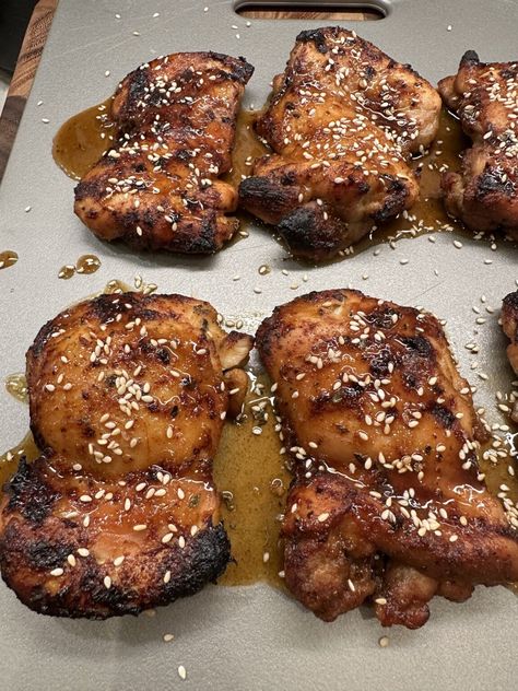 Easy Honey Ginger Sesame Chicken Recipe - Hungry Happens Healthy Marinades, Ginger Chicken Recipes, Best Chicken Dishes, Hungry Happens, Honey Sesame Chicken, Sesame Chicken Recipe, Tiktok Recipes, Honey Sesame, Honey Ginger