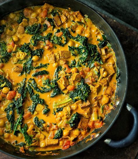 Chickpea Curry Recipes, Happy Pear Recipes, Tofu Kale, Plant Based Cooking, Quick Delicious Dinner, Cooking Lifestyle, Chickpea Curry Recipe, Chickpea Coconut Curry, Meatless Mondays