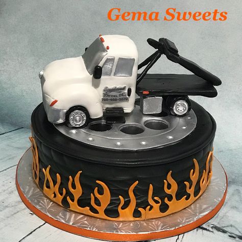 Tow truck cake by Gema Sweets. Tow Truck Birthday Cake, Truck Driver Cake, Tow Truck Cake, Truck Cake Ideas, 50th Birthday Cakes For Men, Truck Cake Topper, Truck Birthday Cakes, Truck Cake, Truck Cakes