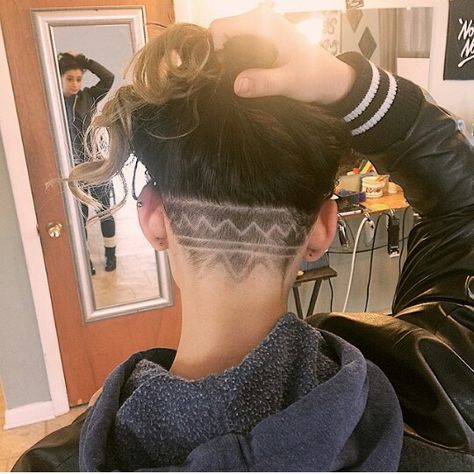 Mountain Undercut, Undercut Tattoos, Half Shaved Head Hairstyle, Undercut Ideas, Undercut Design, Half Shaved Head, Undercut Hair Designs, Undercut Hair, Undercut Designs