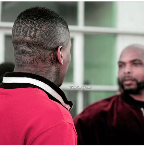 Rapper YG’s head tattoos Yg Tattoos, Hot Head, Head Tattoo, Rap Artists, Head Tattoos, Hip Hop Rap, Neck Tattoo, Tattoos And Piercings, I Tattoo