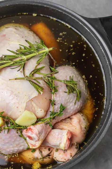 Quick Chicken Brine (How To Brine Chicken) - The Dinner Bite Roast Chicken Brine, Quick Chicken Brine, Simple Chicken Brine, Creamy Pasta Salad Recipe, Chicken Brine, Brine Chicken, Brine Recipe, Sweet Potato Curry, Perfect Chicken