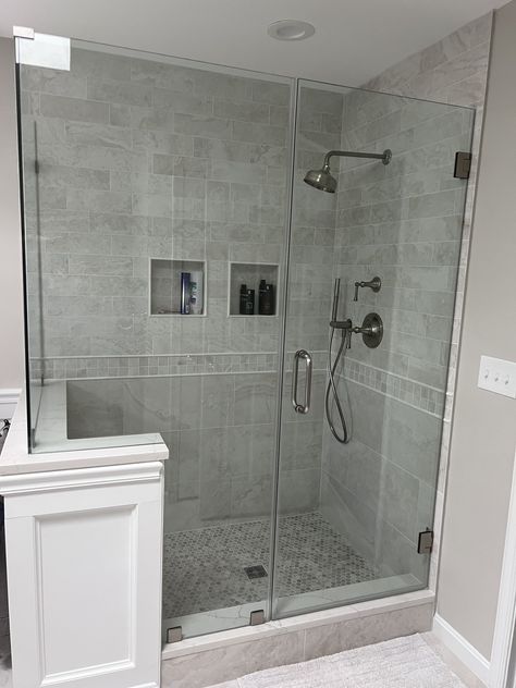 Tile Shower Ideas Walk In With Knee Wall, Side By Side Niche, Corner Shower With Knee Wall, Walk In Shower With Pony Wall And Bench, Shower With Knee Wall And Bench, Shower Knee Wall Ideas, Knee Wall Shower Ideas, Tile Border Bathroom Wall, Shower With Knee Wall