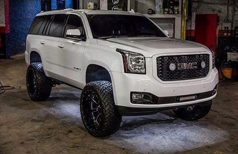 GMC Yukon equipped with a Fabtech 6" Lift Kit #fabtech #fabtechmotorsports #liftedtrucks #chevrolet #gmc #yukon #yukonxl #liftedchevy #suv #sut #tahoe #suburban Yukon Denali Lifted, Lifted Yukon, Lifted Tahoe, Lifted Chevy Tahoe, Denali Truck, Lifted Gmc, Gmc Suv, Gmc Trucks Sierra, Yukon Denali