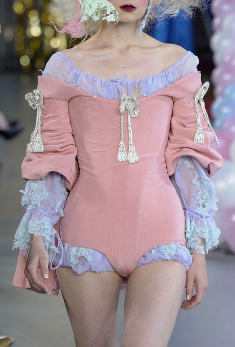 - cloth-fabric: Meadham Kirchhoff - Spring RTW... Meadham Kirchhoff, Cloth Fabric, Naomi Campbell, Art Stuff, Coat Dress, Ootd, Couture, Plus Size, Women's Top