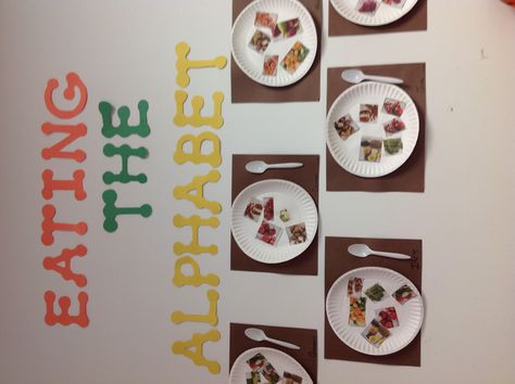 Eating the alphabet. By Lois Ehlert Eating The Alphabet Craft, Eat The Alphabet, Alphabet Soup Activity, Alphabet Soup Art, Alphabet Soup Activities, Eating The Alphabet, Healthy Crockpot Soup, Lois Ehlert, Fast Snack