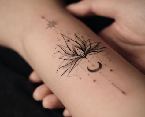 Boho Forearm Tattoo Women, Lotos Flowers Tattoo, Small Inside Forearm Tattoo Women, Sternum Tattoo Women Unique, Inside Bicep Tattoo Women, Ornament Tattoo, Feminine Shoulder Tattoos, Small Shoulder Tattoos, Horoscope Tattoos