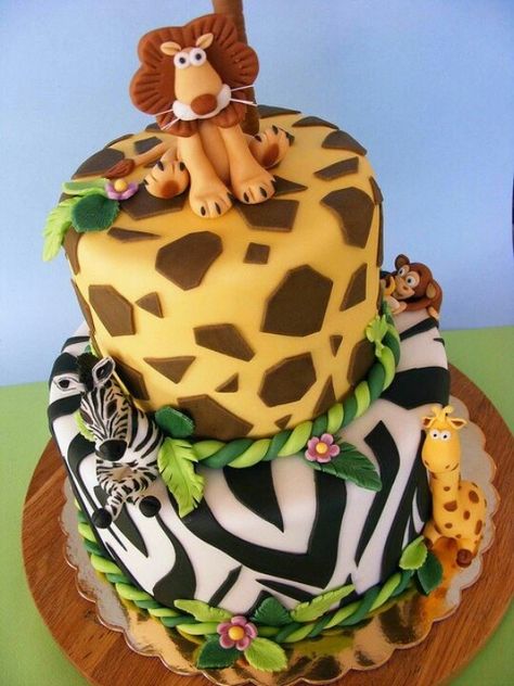 Wild Animals Cake Kue Fondant, Zoo Cake, Cake Themes, Jungle Theme Cakes, Kids Birthday Party Cake, Jungle Thema, Jungle Cake, Safari Cakes, Children Party