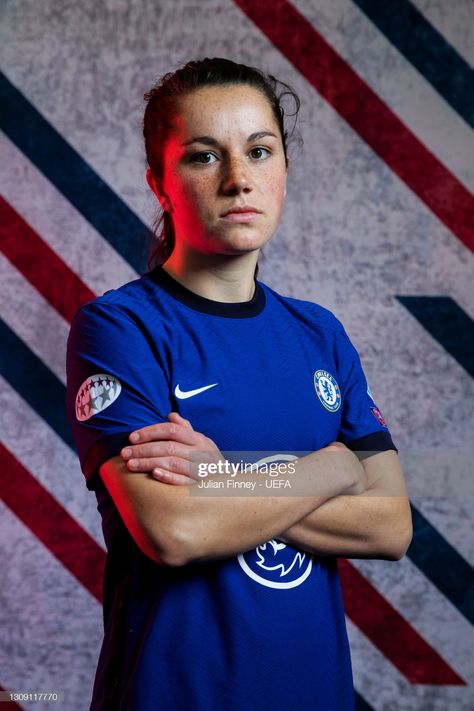 Jessie Fleming of Chelsea poses during the UEFA Women's Champions... News Photo - Getty Images Jessie Fleming, Chelsea Training, Chelsea Women, Soccer Fan, Women’s Soccer, Soccer Fans, Womens Football, Attractive People, Soccer Players