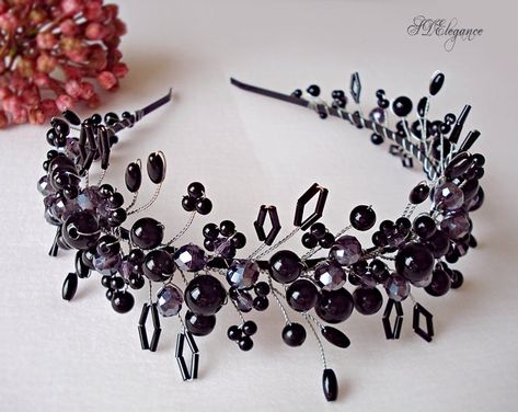 Black Bridal Hair, Bridal Hair Crown, Tiara Black, Hair Accessories Crown, Black Wedding Hairstyles, Black Crystal Earrings, Pearl Crown, Bridal Hairpiece, Crown Black