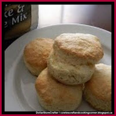 Dollar Store Crafter: Miracle Biscuits Made With Pancake Mix Pancake Mix Biscuits, Biscuits Easy, Buttermilk Pancakes, Pancake Mix, Pancake Batter, Biscuit Recipe, Pancake Recipe, I Love Food, Love Food