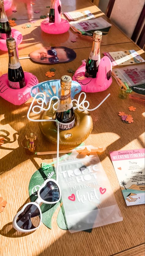 Tiki Bar Bachelorette Party, Boat Bachelorette Theme, Hawaii Theme Bachelorette Party, Hawaiian Theme Bachelorette Party, Tropical Disco Bachelorette, Last Splash Bachelorette Party Decorations, Bachelorette Party Tropical, Key West Bachelorette Party Themes, Last Luau Bachelorette Party