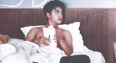 D.O 😩❤😭 #exo #d.o #kyungsoo #shirtless Exo Dear Happiness, Exo Abs, Exo Album, Exo Lockscreen, Exo Ot12, Exo Kyungsoo, Exo Do, Do Kyung Soo, Exo Memes