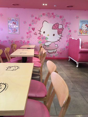 Seoul Restaurants, Hello Kitty Restaurant, Sanrio Room Decor, Aesthetic Cinnamoroll, Future Interior Design, Hello Kitty Decorations, Hello Kitty Shop, Hello Kitty House, Kitty Cafe