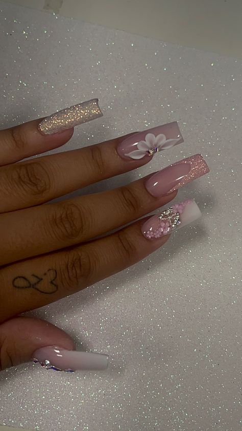 17 Nails Acrylic, Pretty Nails Birthday, Medium Length Nails Birthday, 33 Birthday Nails, Birthday Acrylic Nails Coffin Medium, Nails 22 Birthday, Birthday Acyrilics Nails, Nail Ideas For 21st Birthday, Cute Spring Birthday Nails