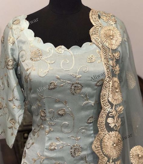 Cutwork Neck Design Kurti, Neck Designs For Punjabi Suits, Punjabi Suits Neck Design, Cutwork Neck Design, Neck Design Kurti, Chudi Designs, Punjabi Suit Neck Designs, Suit Neck Designs, Suit Neck