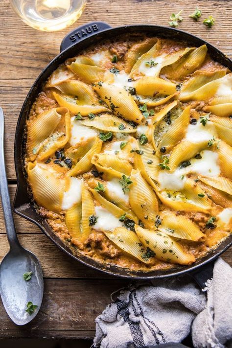 Spicy Pumpkin and Pesto Cheese Stuffed Shells. Flavorful Vegetarian Recipes, Dairy Free Stuffed Shells, Casserole Meal, Pasta And Cheese, Dinner Fall, Pesto Cheese, Cheese Stuffed Shells, Pumpkin Sauce, Pumpkin Pasta