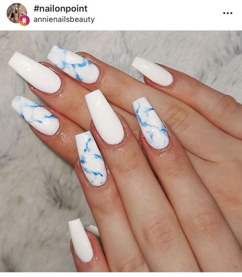 Blue White Gel Nails, Nokti Za Krizmu, Nail Art Bleu, Blue Nail, White Gel Nails, Blue And White Nails, Light Blue Nails, Graduation Nails, Nail String Art