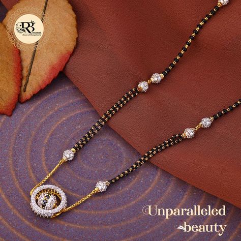 Modern Mangalsutra Designs Gold Indian Bridal, Short Black Beads Designs, Modern Mangalsutra Designs Gold, Daily Wear Gold Mangalsutra Designs, Small Mangalsutra, Modern Mangalsutra Designs, Mangalsutra Designs Gold, Mangal Sutra, Wedding Jewelry Sets Bridal Jewellery