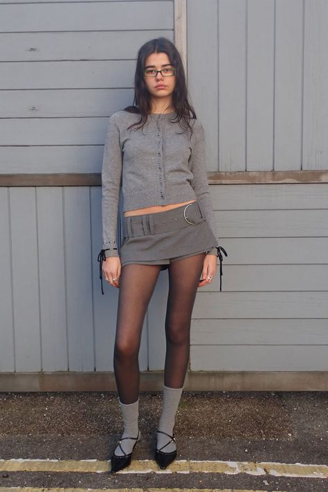 Styling Tights, Skirt Over Trousers, Grey Mini Skirt Outfit, Grey Shorts Outfit, Mini Shorts Outfit, Grey Skirts, Skirt Trousers, Cheetah Print Scarf, Studded Skirt