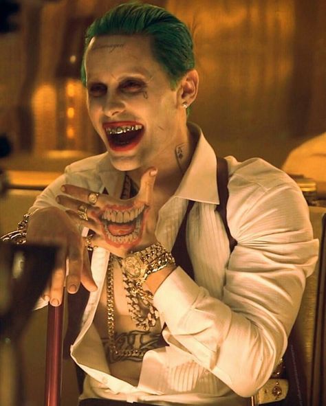 The Joker Smiling Suiced Squad, Jared Joker, Jared Leto Joker, Joker Smile, Leto Joker, Harley And Joker Love, Joker Halloween, Der Joker, Joker Artwork