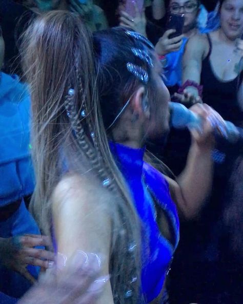 Adriana Grande, Sweetener World Tour, Ariana Grande Sweetener, Ariana Grande Cute, Ariana Grande Photos, Ariana Grande Pictures, Ariana G, Big Sean, Dangerous Woman