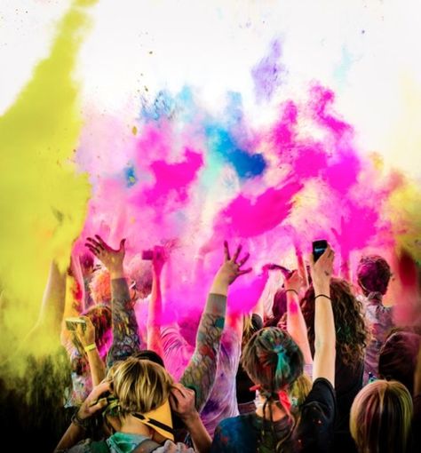 Festival de colores Office Layouts, Holi Photo, Music Coloring, Office Layout, Rainbow Light, Holi Festival, Color Festival, Color Run, Artsy Fartsy