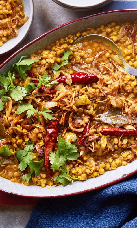 A dish of brown lentils with coriander, bay leaves and dried chillies Dahl Green Lentil, Brown Lentil Dahl, Green Lentil Daal, Lazy Lentil Dahl, Nadiya Hussain Recipes, Indian Lentils Dal, Lentil Dahl, Lime Pickles, Lentil Dal