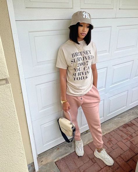 Out And About Outfit, Baddie Lifestyle, Millennials Fashion, College Outfit, Dope Fits, Tomboy Outfits, Tomboy Style Outfits, Chill Outfits, Fashion 2024