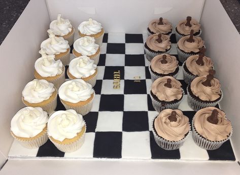 Chess theme cupcake board/chess cupcakes Chess Cupcakes, Chess Themed Birthday Party Ideas, Chess Cupcake Ideas, Chess Party, Chess Theme Cake, Chess Theme Cake Ideas, Chessboard Cake, Chess Cake, Board Game Party