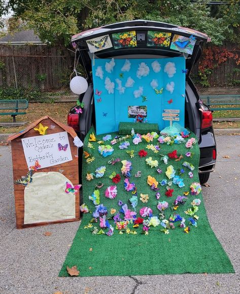 Boho Trunk Or Treat, Garden Theme Trunk Or Treat, Butterfly Themed Trunk Or Treat, Butterfly Garden Trunk Or Treat, Flower Trunk Or Treat, Fairy Trunk Or Treat Ideas For Cars, Butterfly Trunk Or Treat Ideas, Trunk Or Treat Butterfly Theme, Garden Trunk Or Treat