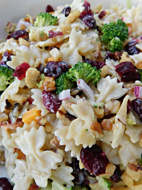 Blue Cheese Pasta Salad, Southern Broccoli, Broccoli Pasta Salad, Broccoli Pasta Salads, Blue Cheese Recipes, Cold Pasta Salad, Broccoli Pasta, Cold Pasta, Campfire Food