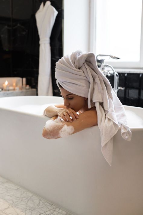 Bathtub Photography, Spa Specials, Bath Photography, Pregnancy Skincare, Acne Help, Royalty Aesthetic, Spa Essentials, Relaxing Bath, Spa Experience