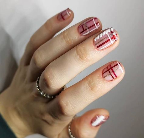 Short Christmas Nail Designs, Spring Nails 2023, Santa Nails, Red Christmas Nails, Plaid Nails, Winter Nails Acrylic, Best Nail Polish, Manicure Ideas, Nails 2023