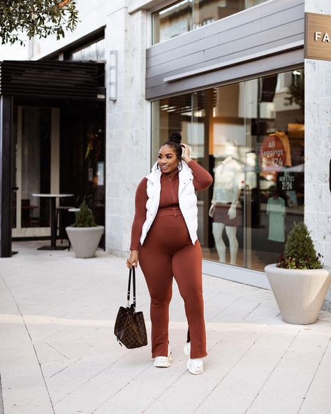 Maternity Chic Plus Size, Plus Size Maternity Clothes Fall, Pregnant Fall Outfits Black Women, Pregnacy Outfits Fall, Fall Outfits For Pregnant Women, Maternity Fashion Black Women, Pregnancy Outfits Black Women, Plus Size Pregnancy Outfits, Pregnant Fall Outfits