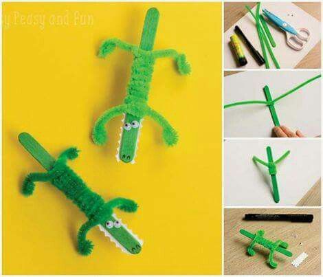 Pipecleaner Alligators... aren't these adorable?! Repinned by Therapy Shoppe #therapyshoppe #pipecleaner #finemotor #crafts #skills #play Alligator Crafts, Crocodile Craft, Pipe Cleaner Crafts, Vbs Crafts, Animal Crafts For Kids, Popsicle Stick Crafts, Kindergarten Crafts, Camping Crafts, Animal Crafts