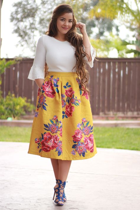 Good morning ladies! Our Jasmine top and Cecilia Skirt are available now! Let’s admire this skirt, swipe to see an up close photo. The brocade material is gorgeous and the colors are beautiful for spring! Outfits For Church, Modest Plus Size Fashion, Short Plus Size Fashion, Good Morning Ladies, Pentecostal Fashion, Fashion Modest, Maxi Rok, Trendy Skirts, Church Outfits