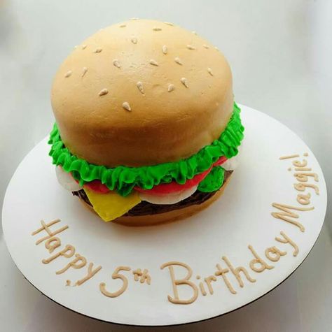 Krabby Patty Cake, Spongebob First Birthday, Cake Kartun, Crabby Patty, Crabby Patties, Patty Cake, Spongebob Cake, Krabby Patty, Spongebob Birthday Party