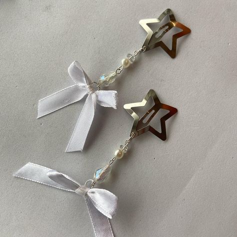 ☆ doll star hair clips ☆ silver star hair clips... - Depop Hair Clips Silver, Star Clips, Vtuber Design, Star Hair Clips, Clip Hairstyles, Star Hair, Bow Hair Accessories, Metal Hair Clips, Tiny Star