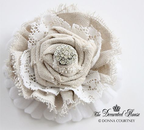 The Decorated House: ~ How to Make Fabric Flowers Continued ... DIY Tutorial. Step by Step Instructions Make Fabric Flowers, Making Fabric Flowers, Material Flowers, Diy Flores, Fleurs Diy, Fabric Flower Tutorial, Walnut Cake, Handmade Flowers Fabric, Burlap Flowers