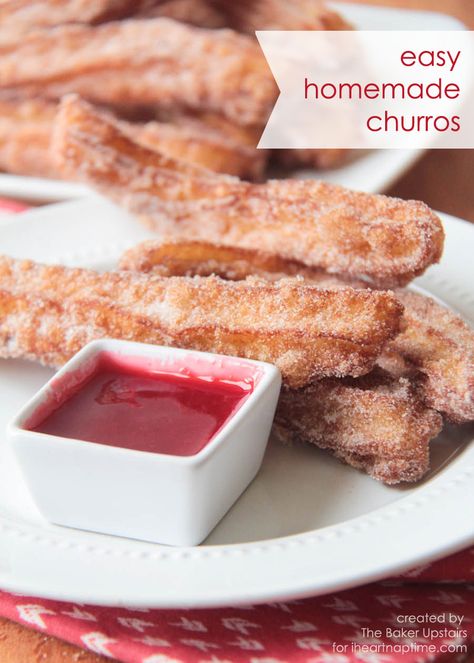 Homemade Churros ...looks so easy and delicious! Raspberry Dipping Sauce, Churros Recipes, Fluff Salads, Unique Sweets, Fried Recipes, Homemade Churros, Cake Rolls, Raspberry Sauce, Poke Cakes