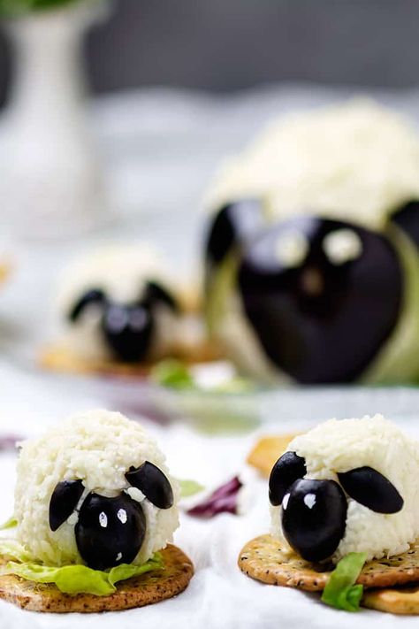 The classic cheese spread shaped into cute farm animals perfect for Easter. Cheese ball is a great make-ahead appetizer, a favorite party spread or dip making feeding (and pleasing) crowd a breeze. | allthatsjas.com | #cheesespread #appetizer #Easter #lamb #sheep #cheeseball #holiday #easy #allthatsjas #fromscratch #creamcheese #mozzarella Easter Cheese Ball, Cheese Log Recipes, White Food Coloring, Easter Dinner Table, Easter Food Appetizers, Easter Party Food, Cheese Ball Recipe, Make Ahead Appetizers, Party Spread