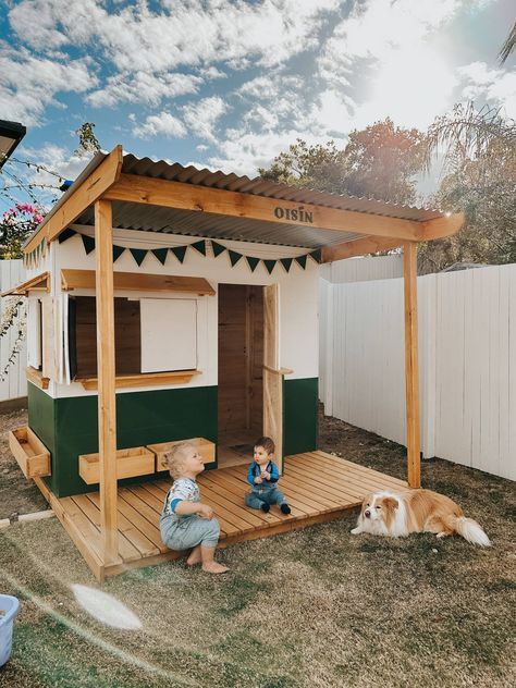 Diy Cubby House Plans, Open Cubby House, Diy Cubby House Easy, Outdoor Cubby House, Cubby House Diy, Diy Play Houses For Kids Outdoor, Bunnings Cubby House, Cubby House Colours, Play Houses For Kids Outdoor