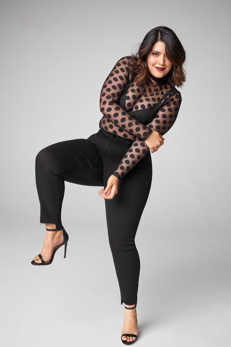 The 1 Model You Should Be Following If You're Real About Stretch Marks and Cellulite Ashley Graham, Sport Chic, Womens Fashion For Work, Fashion Over 50, Womens Fashion Casual, Lane Bryant, Rihanna, Women's Fashion Dresses, Sport Outfits