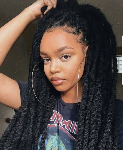 16 Inch Marley Twist, Marley Twists Updo, Big Twist Braids Hairstyles, Marley Twist Hairstyles, Sleek Braided Ponytail, Marley Twist, Medium Short Haircuts, Short Box Braids Hairstyles, Marley Twists