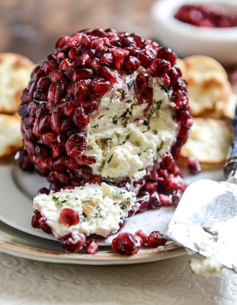 Pomegranate-Jeweled White Cheddar, Toasted Almond, and Crispy Sage Cheese Ball Fall Appetizers, Cheese Ball Recipes, Thanksgiving Appetizers, Think Food, Buffalo Wings, White Cheddar, Holiday Appetizers, Brunch Party, Cranberry Sauce