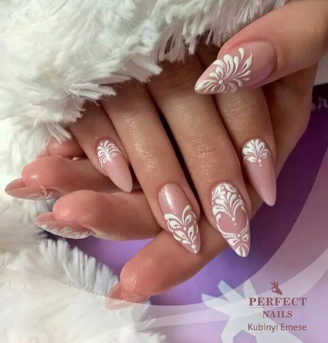 Coffin Wedding Nails, Gold Nails White, Lace Wedding Nails, Nail Art Rose, Acrylic Nails White, Lace Nail Design, White Lace Nails, Lace Nail Art, Art Designs Ideas