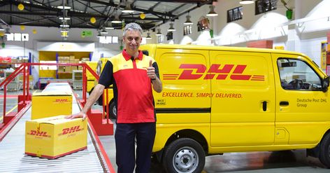 Solar powered DHL Express Service Center inaugurated in India Pound Money, Money Printables, Green Initiatives, Get Gift Cards, Delivery Company, Amal Clooney, New Photo Download, Growth Marketing, Wifi Router