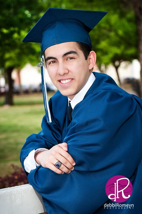 Cap And Gown Pictures For Guys, Graduation Pictures For Boys Senior Year, Boys Cap And Gown Pictures, Boy Cap And Gown Pictures, Cap And Gown Senior Pictures For Guys, Cap And Gown Senior Pictures High School, Graduation Portrait Ideas, Cap And Gown Senior Pictures, Male Graduation