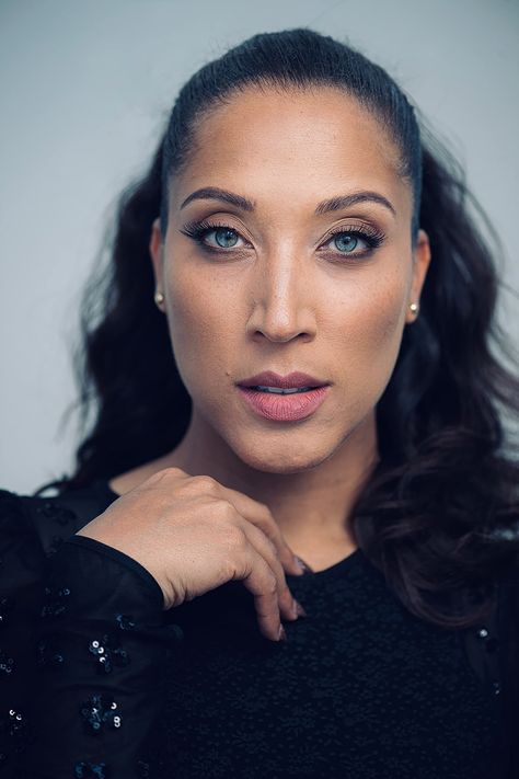 Robin Thede Robin Thede, Halle Berry, Woman Crush, Halle, Actors & Actresses, It Cast, Actresses, Actors